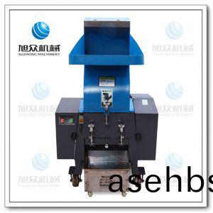 铁(tie)质(zhi)破(po)碎机